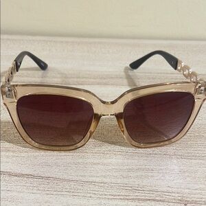 Elegant Sunglasses Cat-Eye Design-Tinted Brown☀️Great for a Sunny or Snowy Day